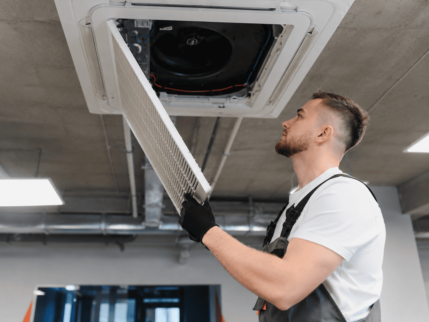 Wartung und Reparatur